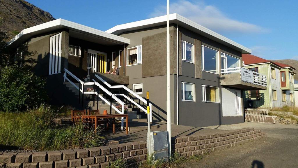 Guesthouse Stekkabol Patreksfjordur Exterior foto