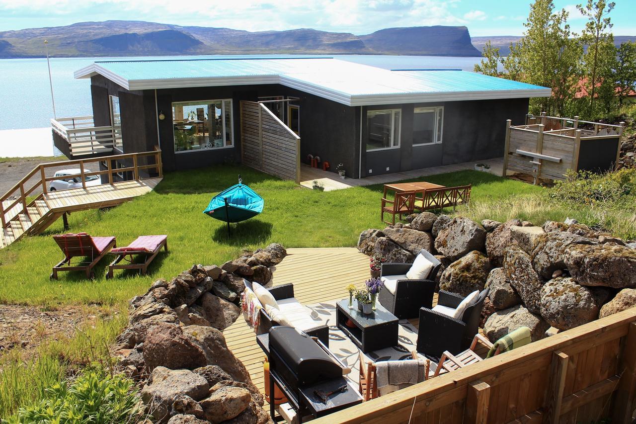 Guesthouse Stekkabol Patreksfjordur Exterior foto