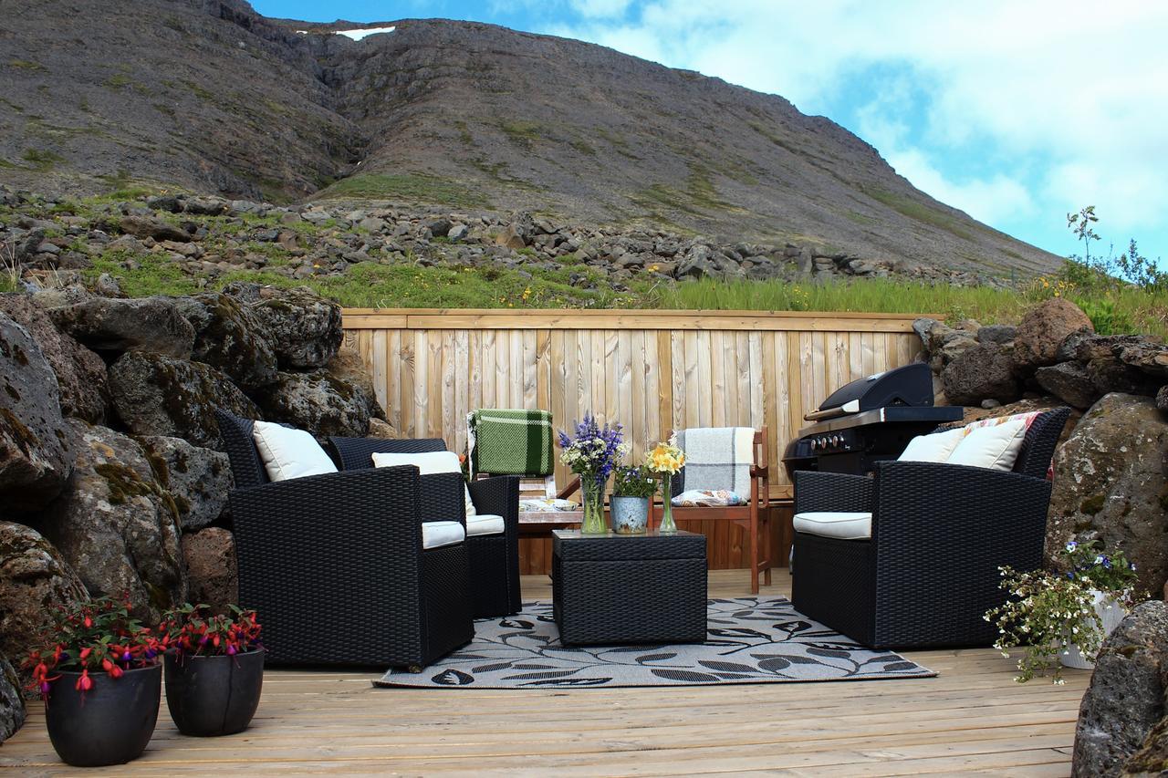 Guesthouse Stekkabol Patreksfjordur Exterior foto